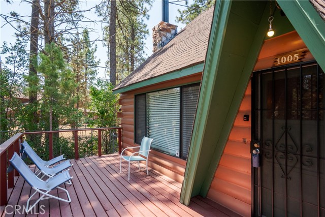 Detail Gallery Image 4 of 22 For 1005 Nana Ave, Big Bear City,  CA 92314 - 2 Beds | 2 Baths
