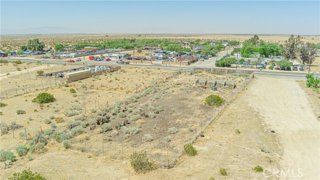 Detail Gallery Image 8 of 20 For 90 Palmdale Blvd, Sun Village,  CA 93543 - – Beds | – Baths