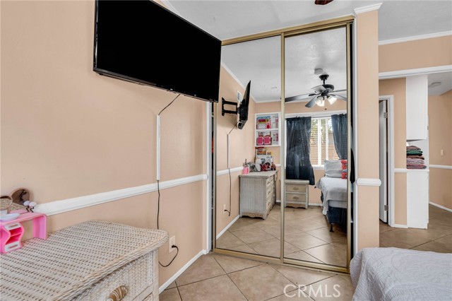 25790 Parada, Valencia CA: https://media.crmls.org/medias/0ffaca88-90f6-49cb-8ccf-168ba2471e7c.jpg