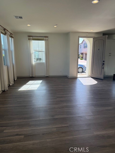 Detail Gallery Image 7 of 35 For 4158 Mission Tree, Oceanside,  CA 92057 - 4 Beds | 2/1 Baths