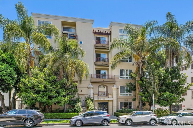 Detail Gallery Image 1 of 14 For 320 S Willaman Dr #301,  Los Angeles,  CA 90048 - 2 Beds | 2 Baths