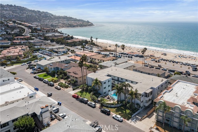 163 paseo de la concha, Redondo Beach CA: https://media.crmls.org/medias/0ffc78ee-ef08-498b-bada-44ec74260d50.jpg