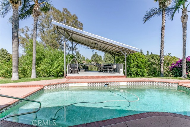 12410 Mclennan Avenue, Granada Hills CA: https://media.crmls.org/medias/0ffce0c2-8519-4333-bcff-795230ef0f6d.jpg