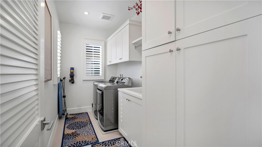 MLS #OC25256306 image #39