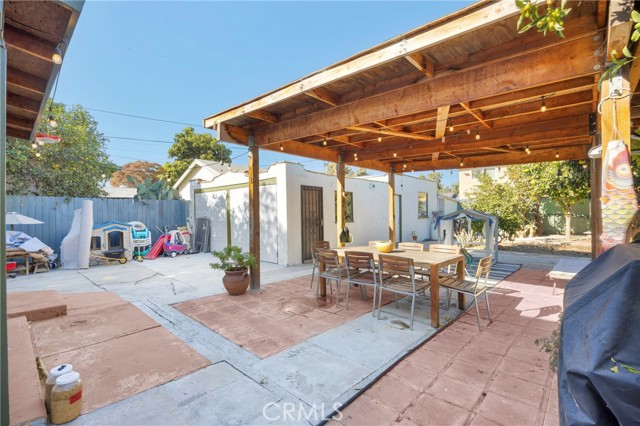 Detail Gallery Image 35 of 54 For 225 E 56th St, Long Beach,  CA 90805 - 3 Beds | 2 Baths