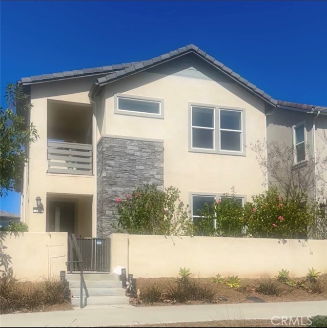 Detail Gallery Image 2 of 3 For 138 Chorus, Irvine,  CA 92618 - 3 Beds | 2/1 Baths