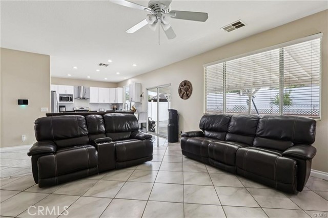 Detail Gallery Image 24 of 59 For 3515 Churchill Ln, Perris,  CA 92571 - 4 Beds | 2 Baths