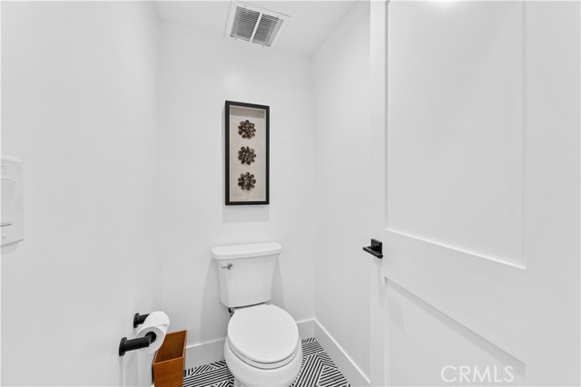 Detail Gallery Image 25 of 30 For 520 Iris Ave, Corona Del Mar,  CA 92625 - 3 Beds | 2/1 Baths