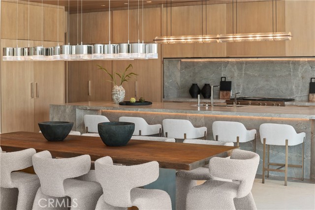 13 Ritz Cove Drive, Dana Point CA: https://media.crmls.org/medias/10009454-3b34-4f49-a438-d03cd6d5b95b.jpg