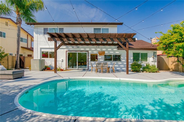 Image 57 of 73 For 4972 Park  