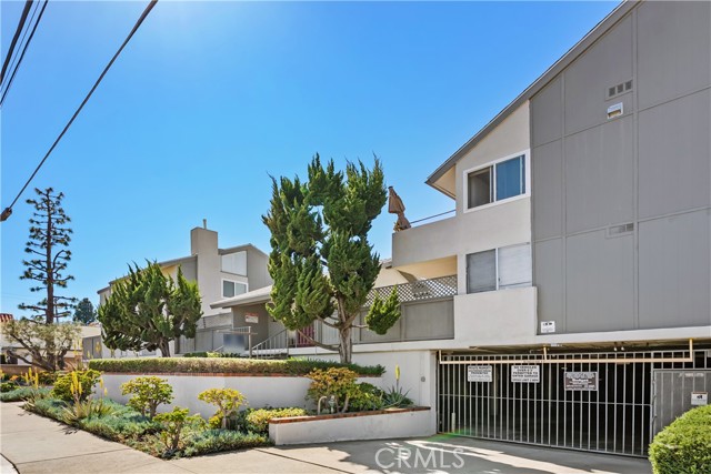 Detail Gallery Image 40 of 46 For 25837 Oak #111,  Lomita,  CA 90717 - 3 Beds | 2/1 Baths