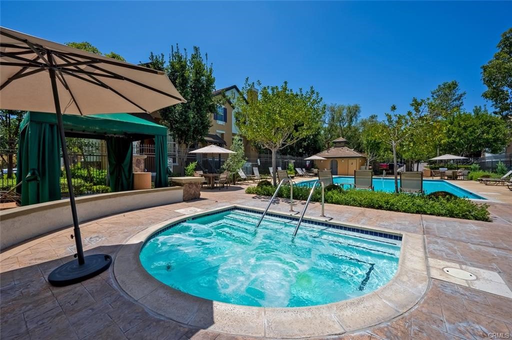 Detail Gallery Image 44 of 46 For 2 Plumeria Ln #127,  Aliso Viejo,  CA 92656 - 3 Beds | 2/1 Baths