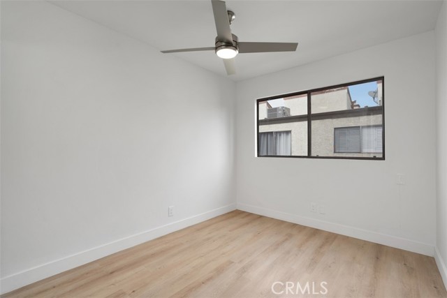 Detail Gallery Image 27 of 53 For 4218 Troost #20,  Studio City,  CA 91604 - 3 Beds | 2/1 Baths