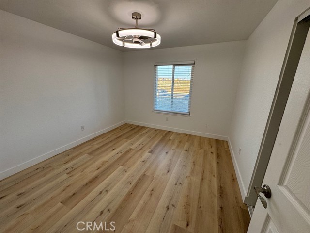 Detail Gallery Image 7 of 75 For 10333 Tamarisk Ave, Hesperia,  CA 92345 - 3 Beds | 2 Baths