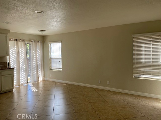 Detail Gallery Image 10 of 35 For 2661 Acorn Glen Pl, Ontario,  CA 91761 - 3 Beds | 2/1 Baths
