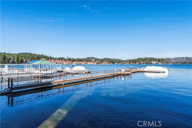 Detail Gallery Image 33 of 45 For 184 State Hwy 173, Unit 24 #24,  Lake Arrowhead,  CA 92352 - 4 Beds | 3 Baths