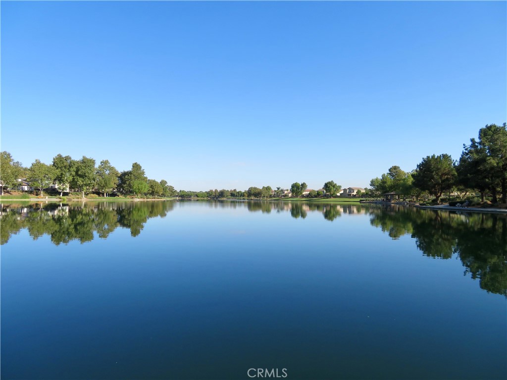 https://media.crmls.org/medias/10039508-0a52-4dc5-b77e-5fa95782dbc4.jpg?preset=X-Large