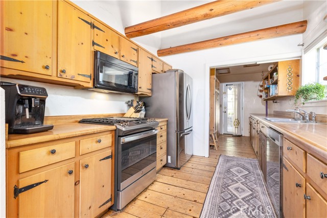 7900 San Clemente Avenue, Atascadero CA: https://media.crmls.org/medias/1003ff76-800c-4fbe-9ce1-ee9e4edcf9f3.jpg