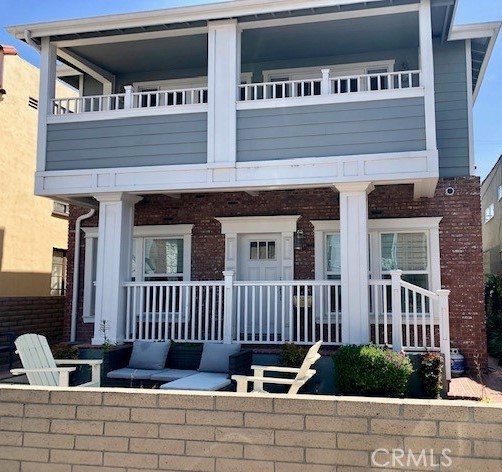 Detail Gallery Image 2 of 16 For 122 Roycroft Ave a,  Long Beach,  CA 90803 - 2 Beds | 1 Baths