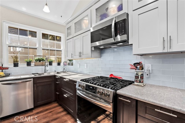 Detail Gallery Image 10 of 35 For 1655 Clark Ave #331,  Long Beach,  CA 90815 - 2 Beds | 2 Baths