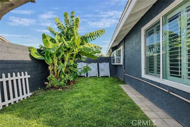 Detail Gallery Image 21 of 22 For 9543 Andover Cir, Fountain Valley,  CA 92708 - 3 Beds | 2 Baths