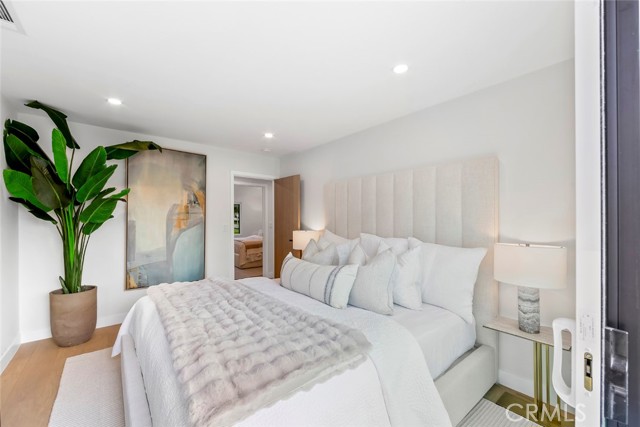 Detail Gallery Image 27 of 57 For 913 Junipero, Costa Mesa,  CA 92626 - 4 Beds | 2 Baths