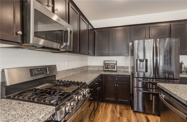 1689 Redbud Avenue, Banning CA: https://media.crmls.org/medias/100769a9-63f1-40e3-ad97-61d475cfd438.jpg
