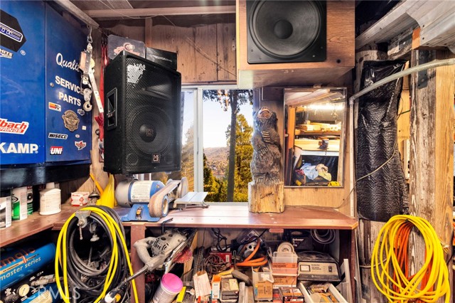 Detail Gallery Image 48 of 68 For 993 Mercury Way, Crestline,  CA 92325 - 2 Beds | 2 Baths