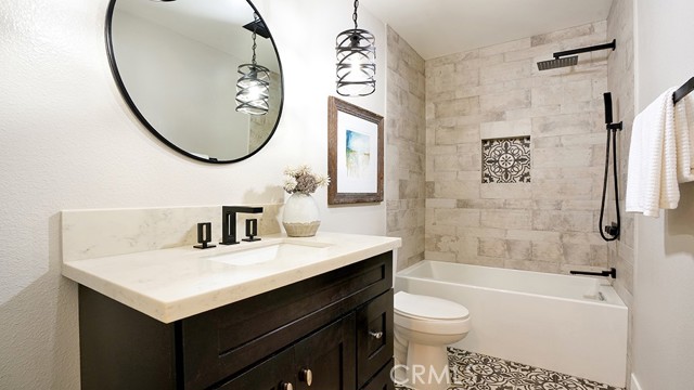 23782 Lagarto, Mission Viejo CA: https://media.crmls.org/medias/10084fd6-0e19-438d-90f3-d858b5136f65.jpg