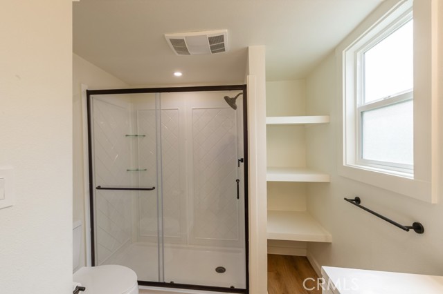 Detail Gallery Image 11 of 12 For 271 E 8th, Chico,  CA 95928 - 3 Beds | 2 Baths