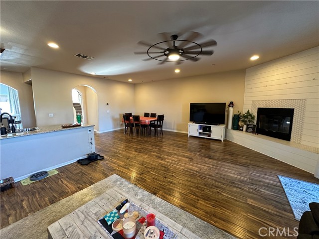 Detail Gallery Image 26 of 63 For 14193 Jicarilla Rd #302,  Apple Valley,  CA 92307 - 3 Beds | 2/1 Baths