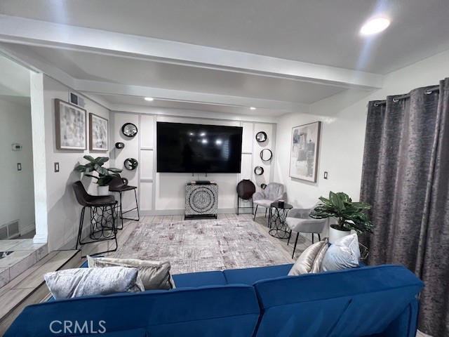 Detail Gallery Image 5 of 19 For 1107 Woodbury Dr, Harbor City,  CA 90710 - 4 Beds | 3 Baths