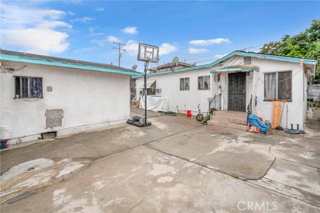 715 S Record Avenue, Los Angeles CA: https://media.crmls.org/medias/100bd6ae-093c-45ca-be63-488ffae6a4c0.jpg