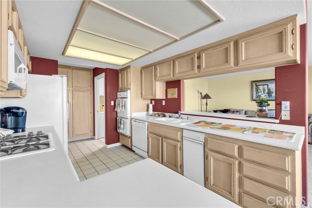 Detail Gallery Image 9 of 42 For 2222 S Mesa #17,  San Pedro,  CA 90731 - 2 Beds | 2 Baths