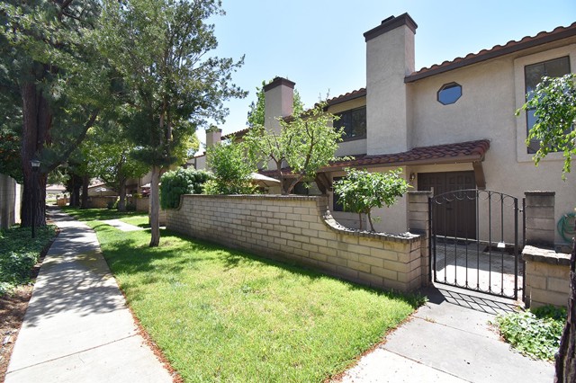 Detail Gallery Image 1 of 25 For 9806 Casiano Ct, Rancho Cucamonga,  CA 91730 - 3 Beds | 2/1 Baths