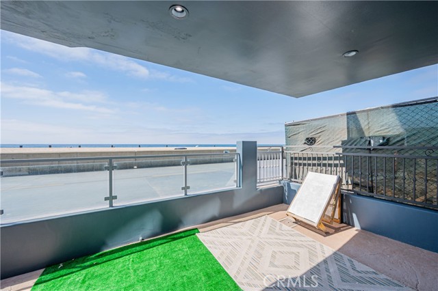 3410 The Strand, Hermosa Beach, California 90254, 3 Bedrooms Bedrooms, ,1 BathroomBathrooms,Residential,Sold,The Strand,IN22210805