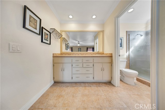 Image 37 of 45 For 5156 Edgemont