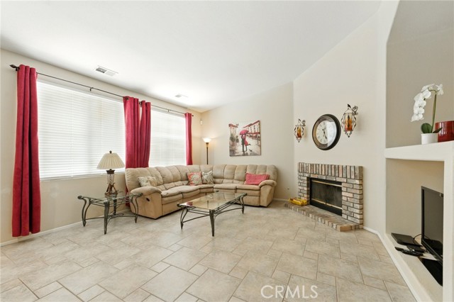 Detail Gallery Image 9 of 32 For 37785 Spruce Ct, Murrieta,  CA 92562 - 3 Beds | 2 Baths
