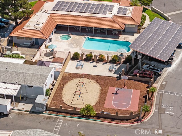 350 S Willow AVe, Rialto CA: https://media.crmls.org/medias/100e1a9f-01e8-4c0c-8929-0d4b35688694.jpg