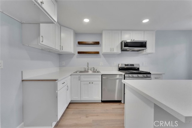 Detail Gallery Image 9 of 36 For 8703 Pine Crest, Rancho Cucamonga,  CA 91730 - 2 Beds | 1/1 Baths