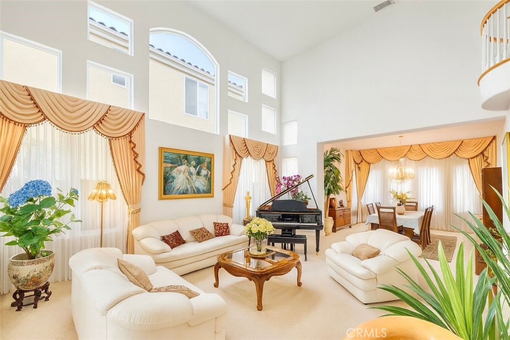 MLS #OC25225093 image #4