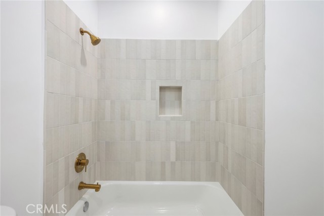 Detail Gallery Image 11 of 19 For 1221 E 1st St, Long Beach,  CA 90802 - – Beds | – Baths