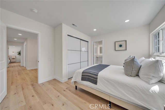 14181 Moore Ct., Irvine CA: https://media.crmls.org/medias/100f810e-fdd9-4102-bc36-07eb5c7204aa.jpg