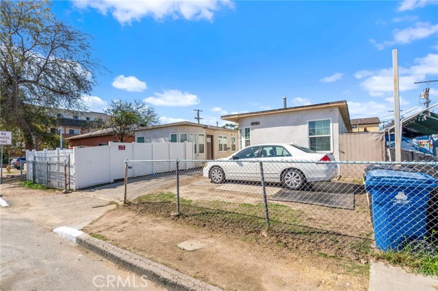 5841 Tujunga Avenue, North Hollywood CA: https://media.crmls.org/medias/10107277-369e-4c32-b3de-e74758167151.jpg
