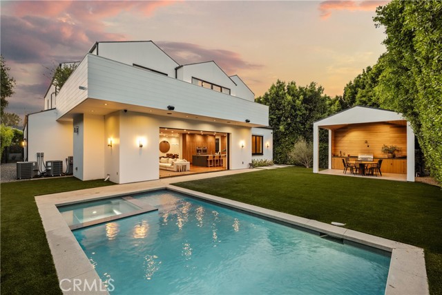 Detail Gallery Image 39 of 41 For 4930 Edgerton Ave, Encino,  CA 91436 - 5 Beds | 5/1 Baths