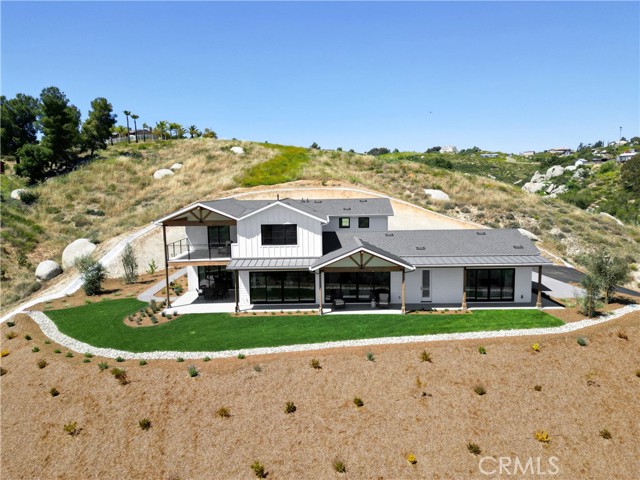 Detail Gallery Image 5 of 63 For 38721 Calle De Toros, Temecula,  CA 92592 - 5 Beds | 4 Baths