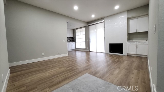 Detail Gallery Image 5 of 33 For 580 N Brea Bld #31,  Brea,  CA 92821 - 2 Beds | 2 Baths