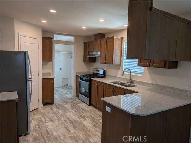 Detail Gallery Image 4 of 21 For 2240 Golden Oak Ln #117, Merced,  CA 95341 - 3 Beds | 2 Baths