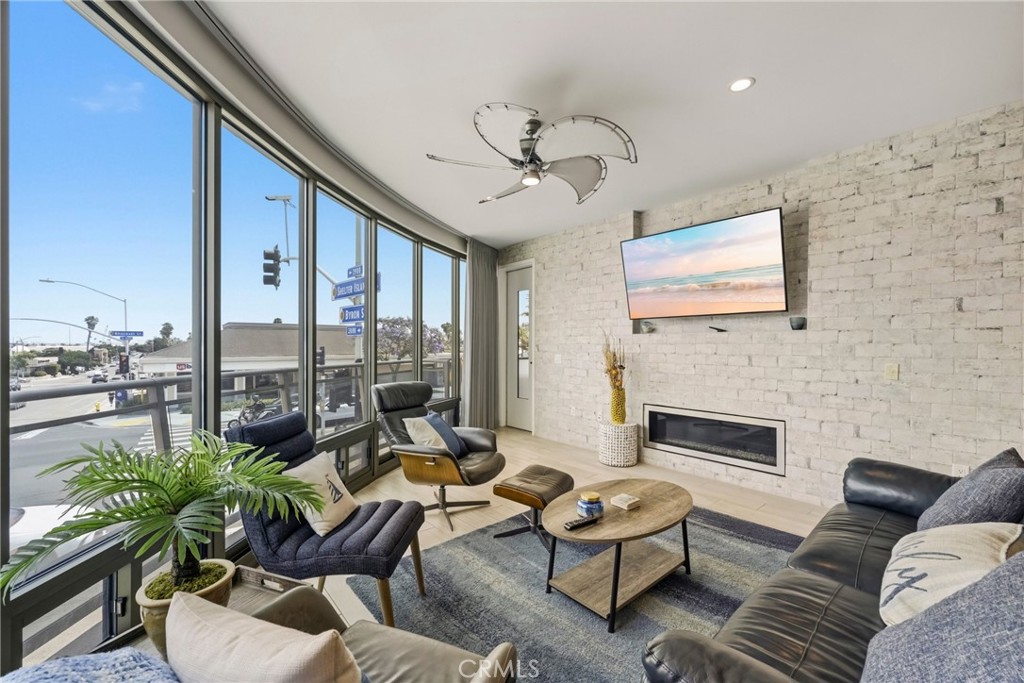 3025 Byron Street - photo 10