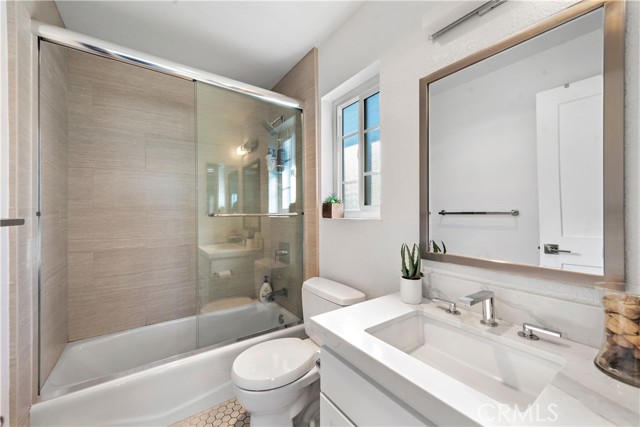 2414 Mathews Avenue, Redondo Beach, California 90278, 2 Bedrooms Bedrooms, ,2 BathroomsBathrooms,Residential,Sold,Mathews,OC22006938